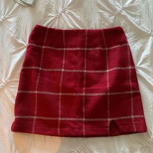 Lulu’s Red and White Skirt Size Small